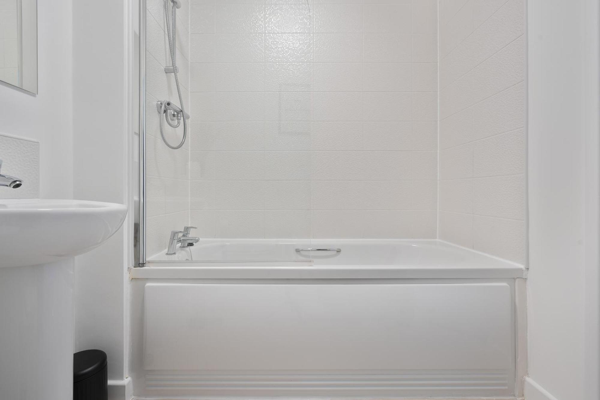 Mersey Way, Spacious 3 Bed Home, Close To Sheffield City Centre & Free Driveway Parking - Perfect For Workers, Groups & Families - Hosted By Stay Host Save Exteriér fotografie